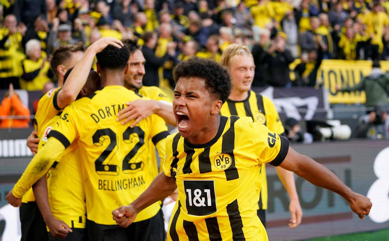 皇马瞄准6000万欧德甲尖刀，巴萨锁定英超铁卫，拉什福德续约在望